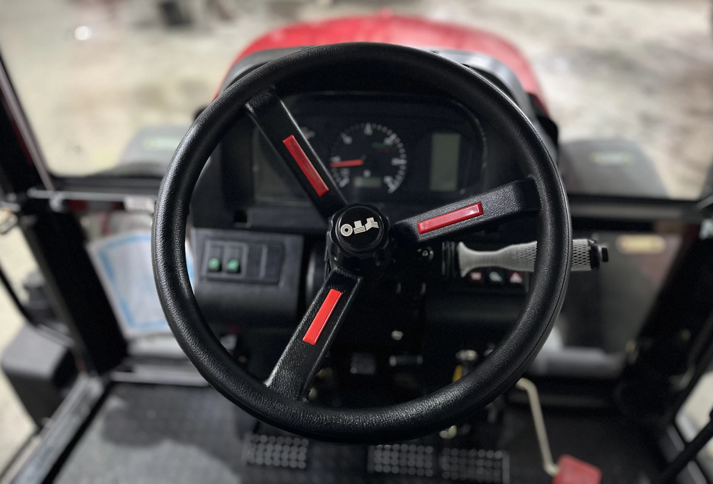 ТРАКТОР YTO NLX1024